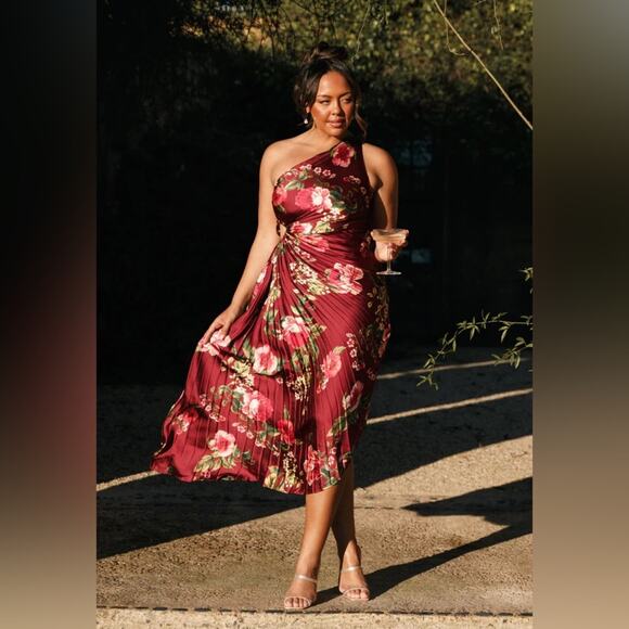 Petal & Pup Kleo One Shoulder Maxi Gown S - Picture 2 of 9